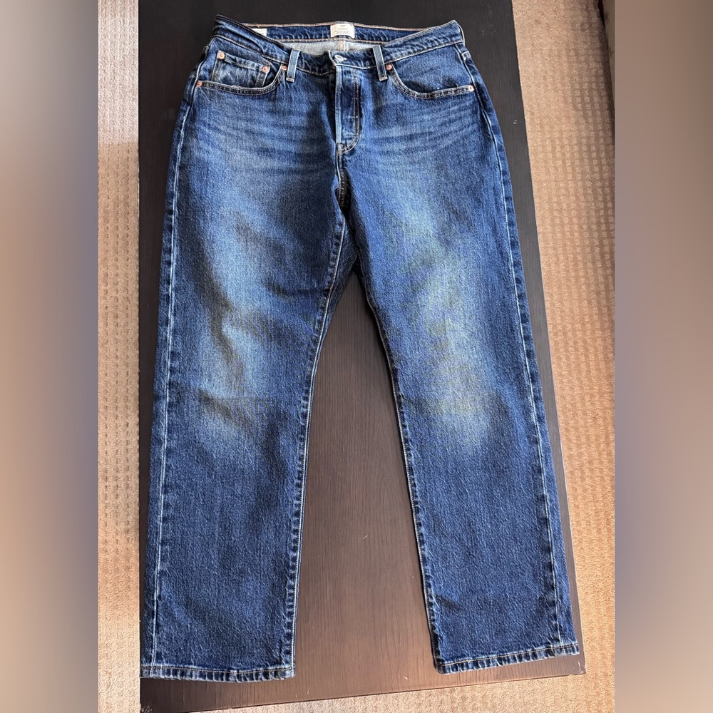 Women’s great condition Levi’s 501 Curve Denim Jeans